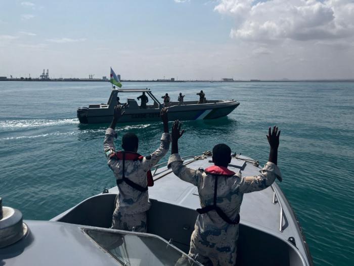 EUNAVFOR forces and Djiboutian Coast Guard members conducting the training