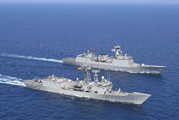 EUNAVFOR ATALANTA flagship ESPS VICTORIA and ROKS CHOI YOUNG