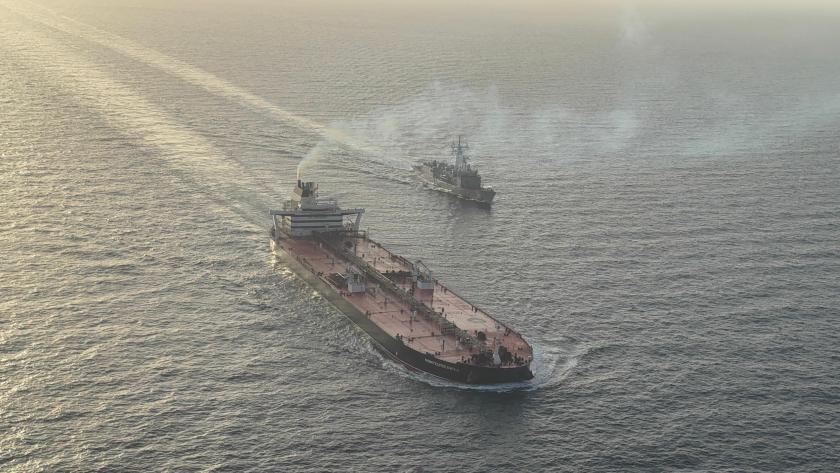 ATALANTA assets ESPS CANARIAS reassuring MV MONTESPERANZA on her transit in the Gulf of Aden