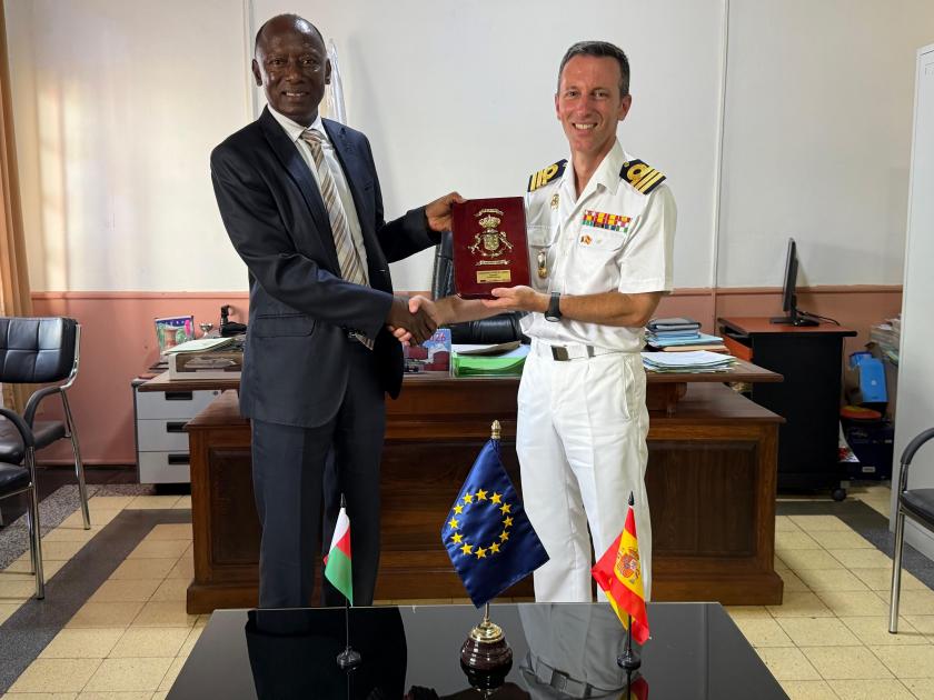 EUNAVFOR ATALANTA ESPS CANARIAS Commanding Officer and the Prefect of Antsiranana 
