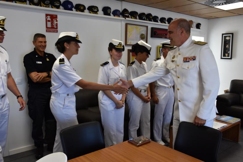 ATALANTA Operation Commander greets the Italian Navy cadets