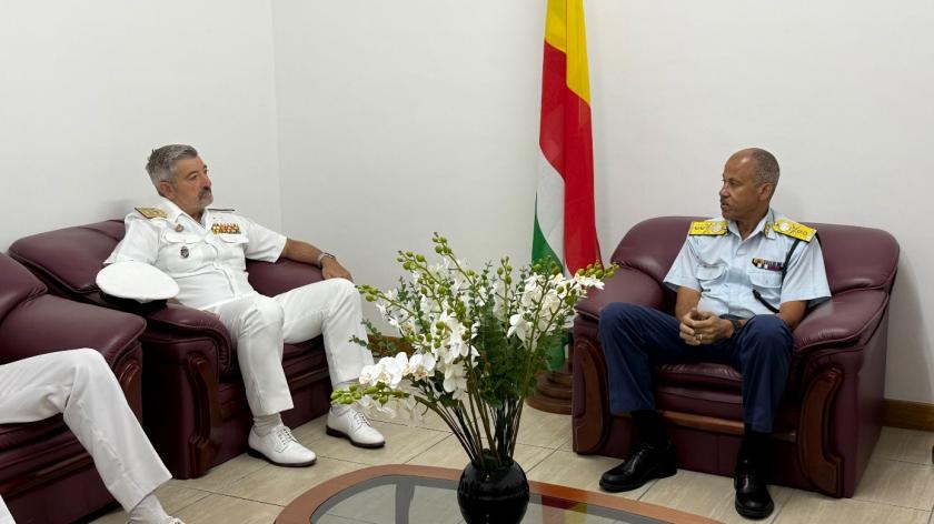 Chief of Seychelles Defence Forces and Operation ATALANTA Force Commander during the meeting